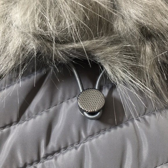 KENNETH COLE Faux Fur Trimmed Hooded Puffer Jacket - Picture 6 of 13